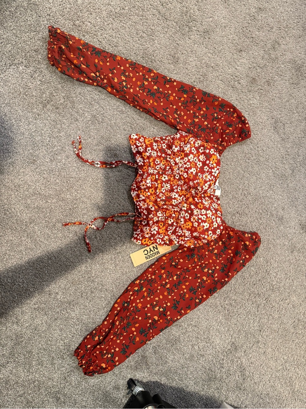 Floral Red Smocked Puff-Sleeve Crop Blouse